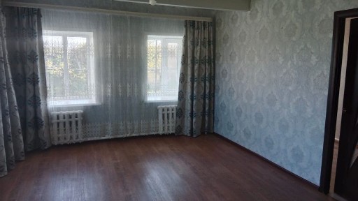 Продается дом на поселке Яик