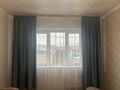 Алматы. Алмалинский район. Тастак 2. Улица Брусиловского 21. Продам