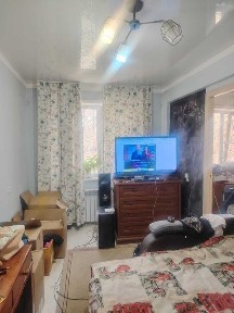 Продам 3-х квартиру об. пл. 58 кв. м 1/5эт, ул. Мыза 21