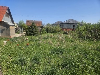 Продается уютный дом с мансардом. Участок 9.5 соток.