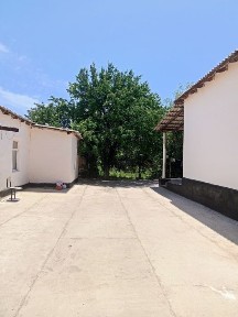 5-бөлмелі Үлкен Уй сатылады.