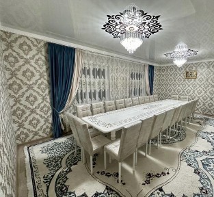 Үй сатылалы. Бағасын келісуге болады