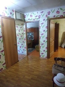 Продам 4 ех комнатную квартиру