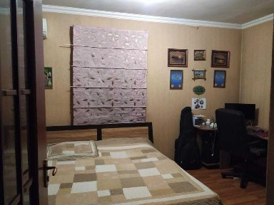 Продам дом возле парка