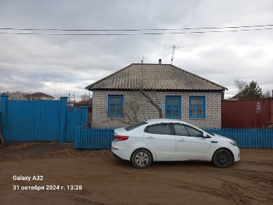 Продам дом в п. Ленинсий