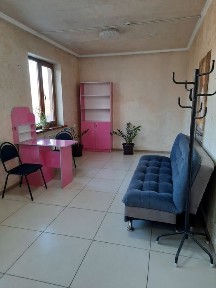 Сдам в аренду салон красоты, чистые, удобный, уютно, действующий салон