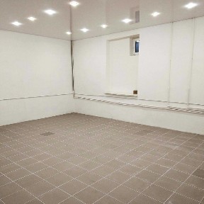 Сдается в аренду помещение 37кв. м. в 20м-не, Корчагина 130, цок. этаж