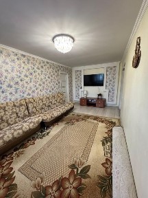 Продается 3-комнатная квартира улица Камзина, 72
