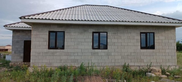 Срочно продается дом в поселке Маржанбулак