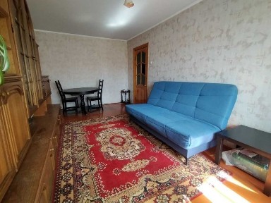Продажа двухкомнатной квартиры в районе школы №8.