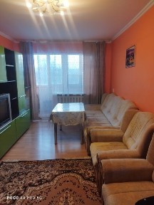 Продается 2ком с мебелью Заводская 36