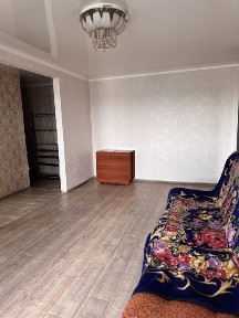 Продается трехкомнатная квартира в хорошем районе