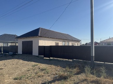 Продам гараж с времянкой