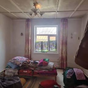 Продается Дом барачного типа из трех комнат есть вода