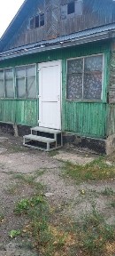 Продам дом с ровным участком