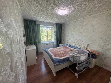 Продам 3-х комнатную квартиру у/п на 4 мкр