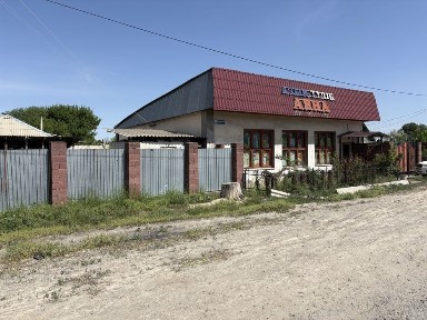 Коммерческий дом с магазином