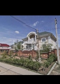 Продаётся коттедж юго-восток, правая сторона.