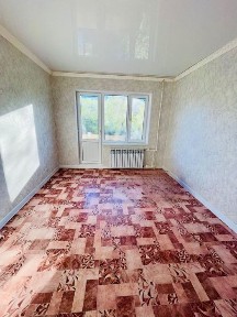 Продается уютная и светлая 2 комн квартира.