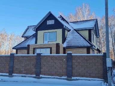 Коттедж в районе 3 поликлиники, площадь 300 кв. м