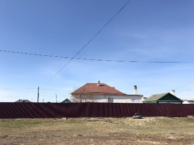 Продам дом 4 комнатный в п. Заводской