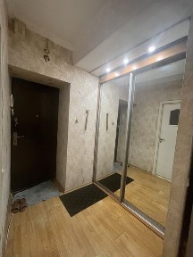 Продам 1 комнатную квартиру в центре город ул Байзакова-Карасай батыра
