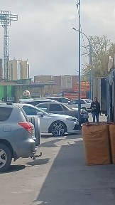 Сдам в аренду шинамантажку место хорошее