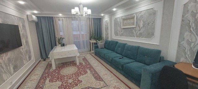 Продам 4-х ком квартиру. Левый берег район Ханшатыр.