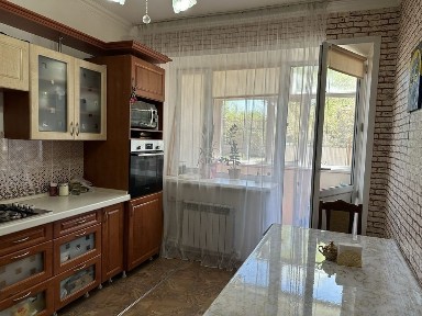 Продам 3 комнатную квартиру