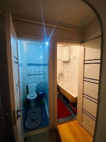 Продам 4-х комнатную квартиру в хорошем районе