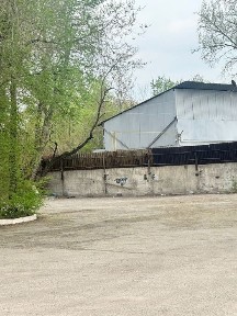 Сдам под стоянку площадку