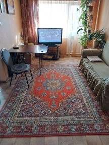 Продам трехкомнатную квартиру. На 1микрорайоне, 5 этаж.