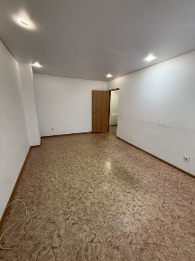 В продаже 3-х комн. квартира в районе ДСР, средний этаж, 2020г. п.