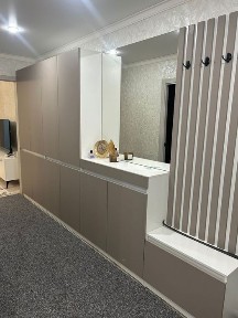 Продам трехкомнатную квартиру в центре горада