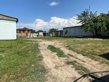 Продам времянку с участком