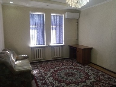 Срочно продам 2-х комн кв в центре города