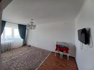 Арай 3 ұзақ мерзімге квартира беріледі. Бағасы 130000 мың + ком услуг