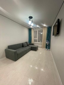 Сдаётся 1 комн квартира на длительный срок