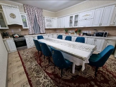 Жер үй сатам Продам дом 15.5×14.5 мкр Самал 3 кирпич 7 комната 3 спа