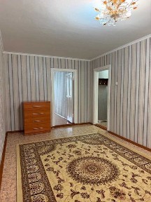 продам 2 комнатную квартиру на 5 мкр
