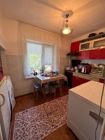 Продажа 4-комнатной квартиры в центре