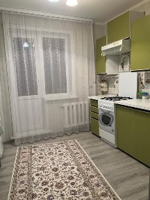 Продам квартиру в центре, 2-х комнатную ленинградский проект.