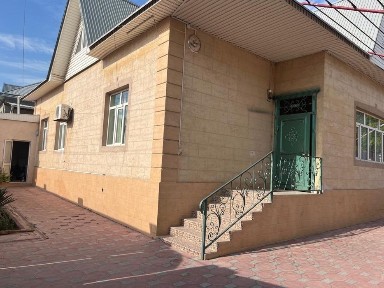Дом центр города Сарыагач