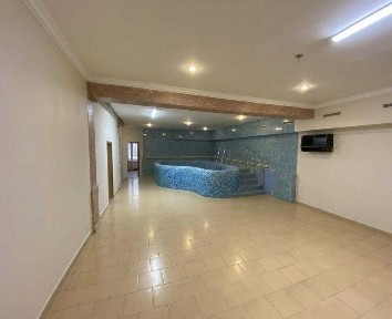 Теплое помещение 260 кв под офис, склад, рядом с центр зоопарком
