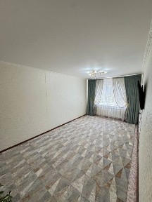 В продаже 4x комнатная квартира на 2ом этаже