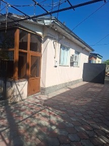 Продам дом в центре Шелек