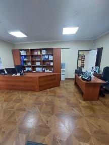 Продам офисное помещение с мебелью в центре города