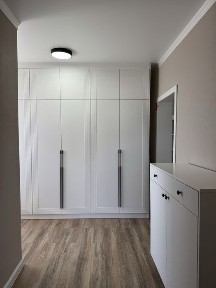 Продам 5-комнатный мансардный дом в 23 квартале