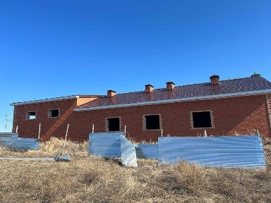 Продам земельный участок с коммерческим помещением мкр. Кунай