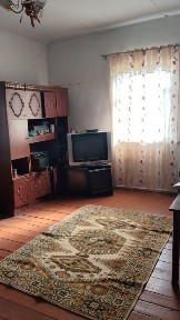 Срочно продаётся большой дом.